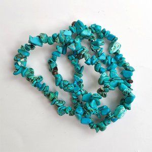 Set of three turquoise stone stretch bracelets